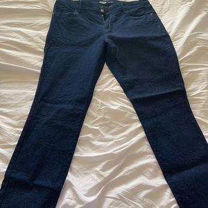 Dark wash super skinny jeans